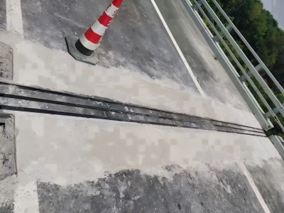 准格尔伸缩缝更换后浇筑材料快速结构修补料速砼的产品特点及施工流程​